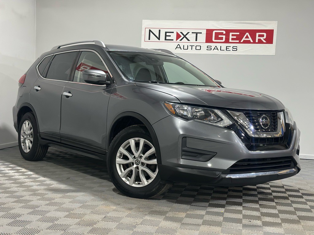2019 Nissan Rogue Image 1