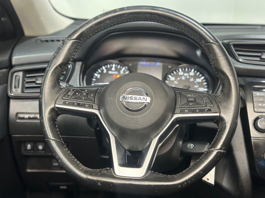 2019 Nissan Rogue Image 14