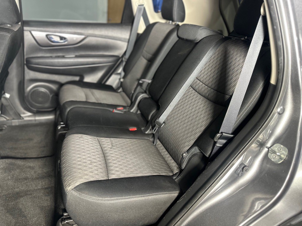 2019 Nissan Rogue Image 26