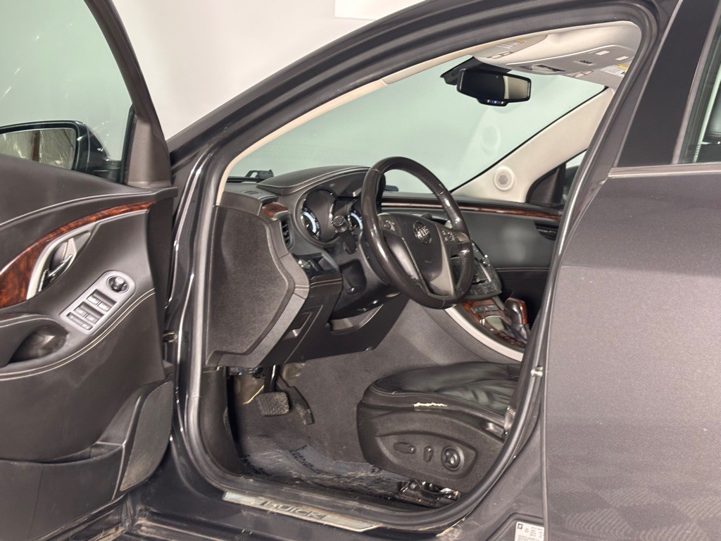 2013 Buick Lacrosse Image 12