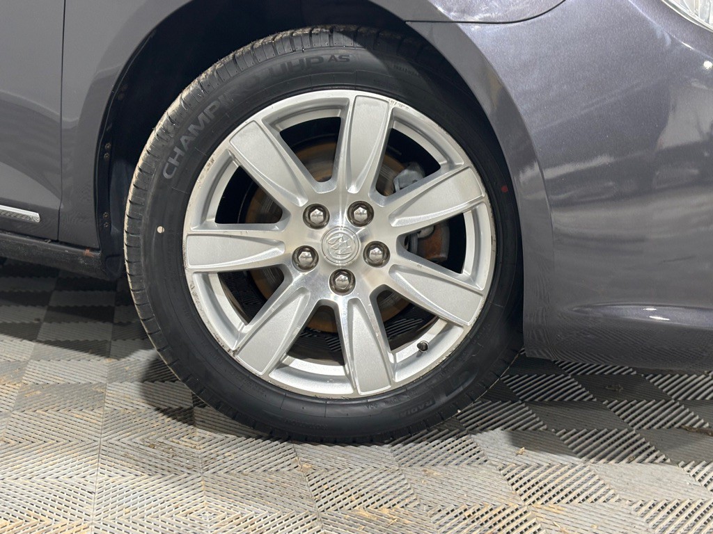 2013 Buick Lacrosse Image 40