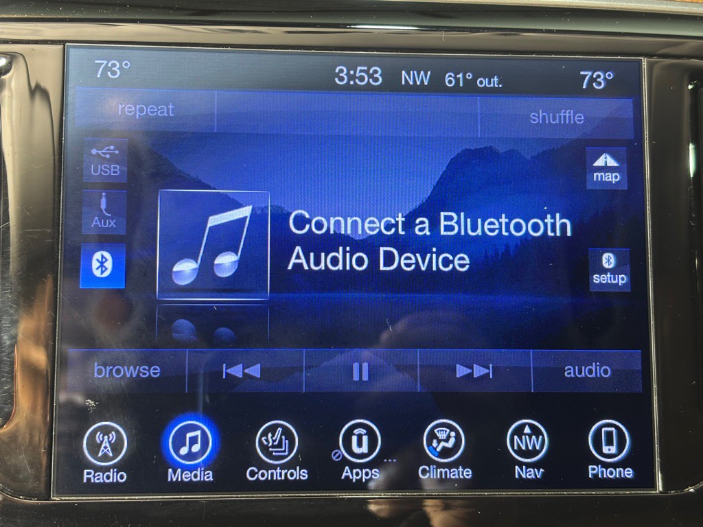 2017 Chrysler Pacifica Image 16