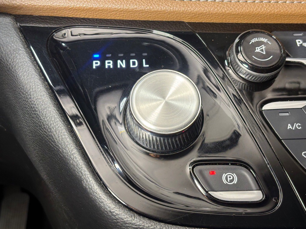 2017 Chrysler Pacifica Image 18