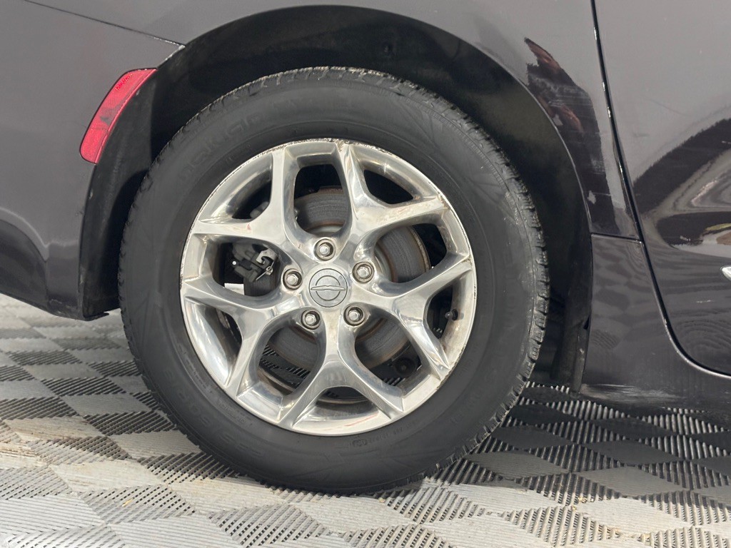 2017 Chrysler Pacifica Image 44