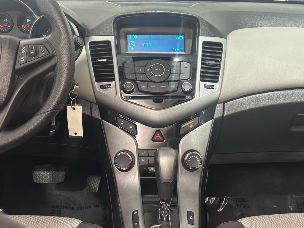 2013 Chevrolet Cruze Image 15