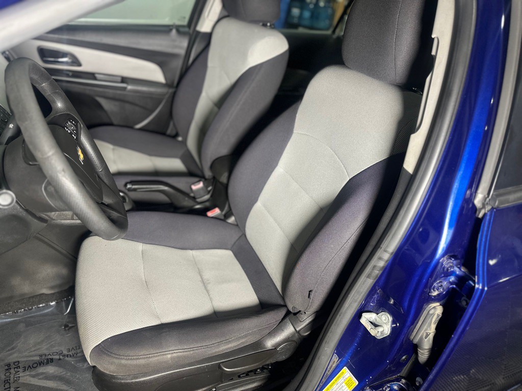 2013 Chevrolet Cruze Image 20