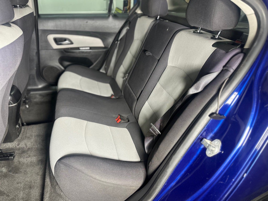 2013 Chevrolet Cruze Image 21