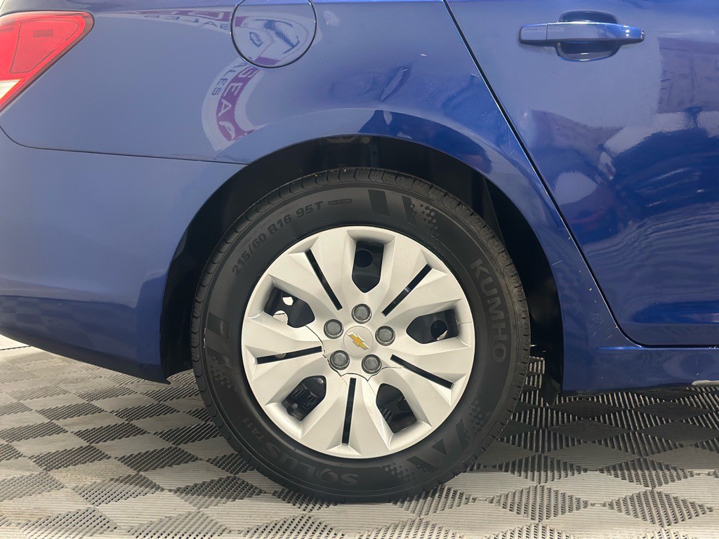 2013 Chevrolet Cruze Image 30