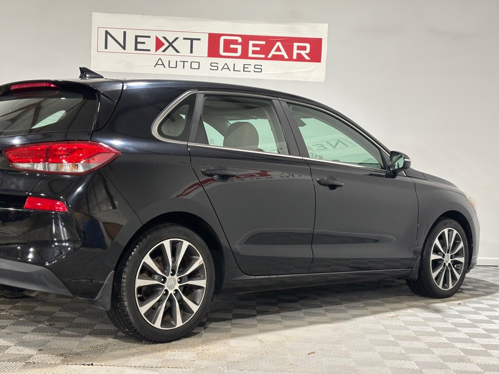 2018 Hyundai Elantra Image 8