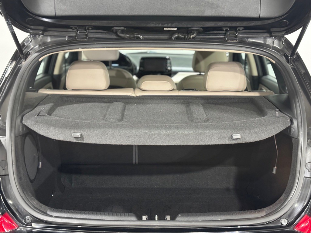 2018 Hyundai Elantra Image 28