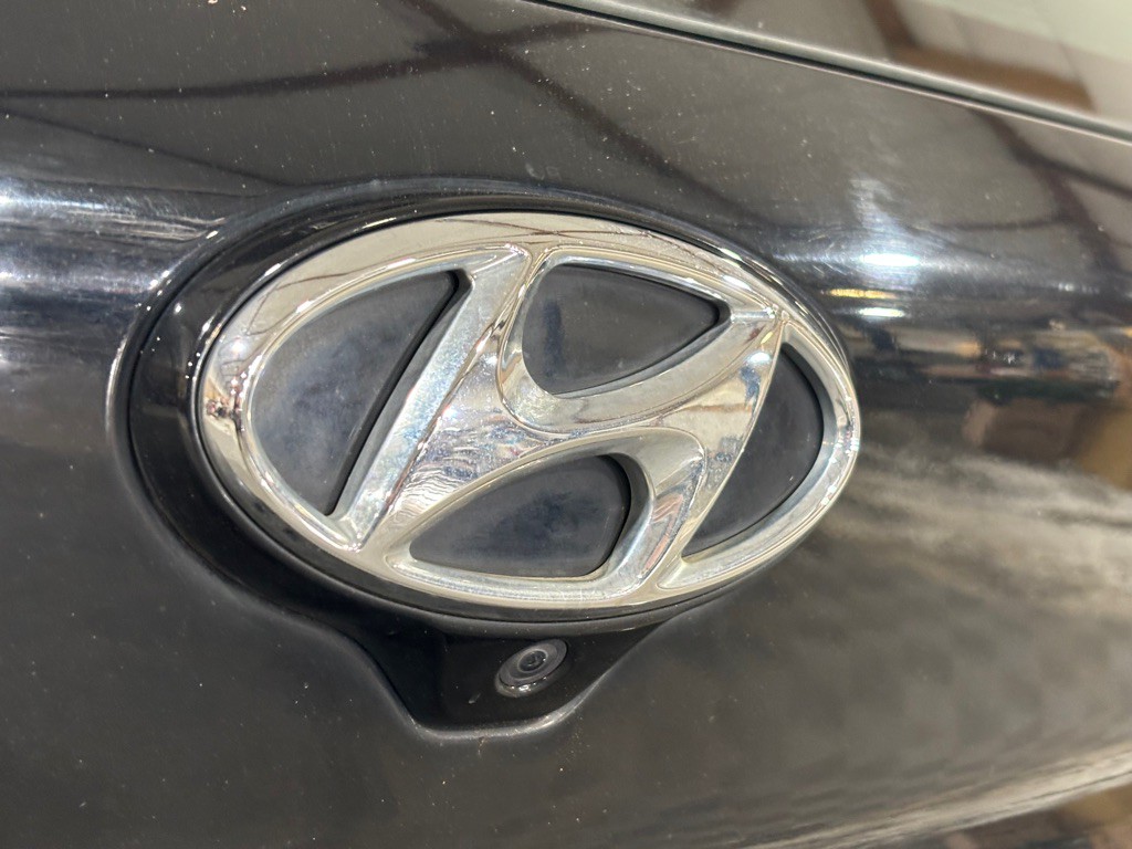 2018 Hyundai Elantra Image 30