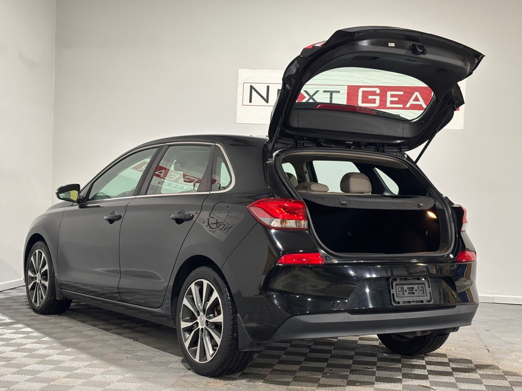 2018 Hyundai Elantra Image 25