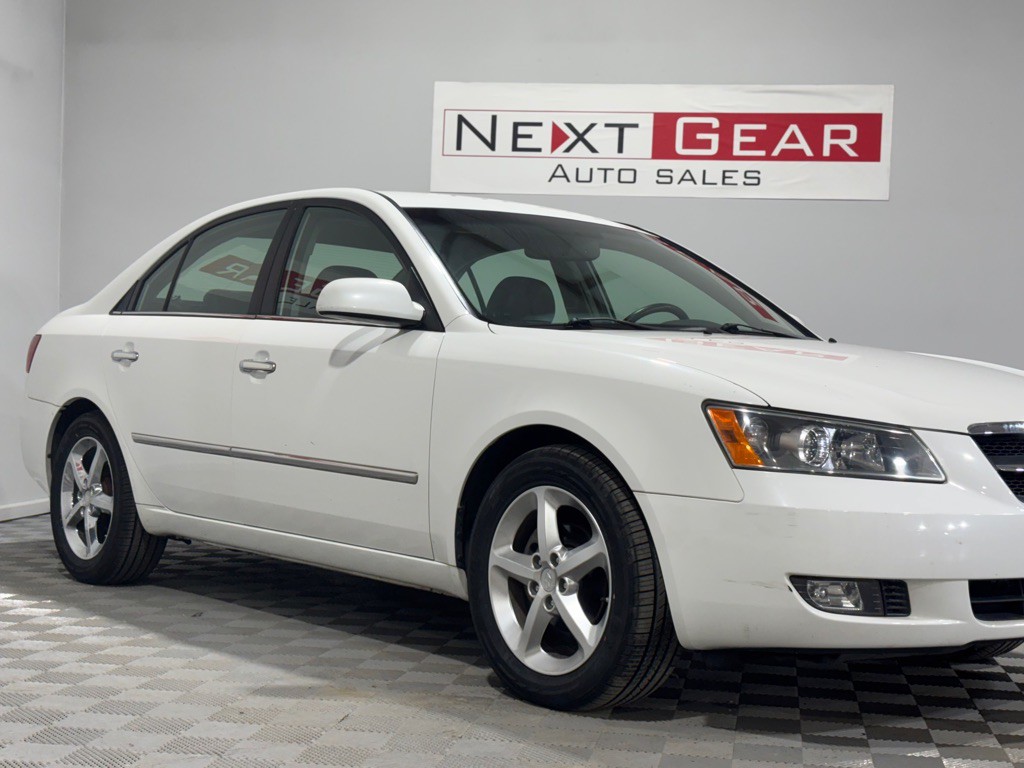 2008 Hyundai Sonata Image 2