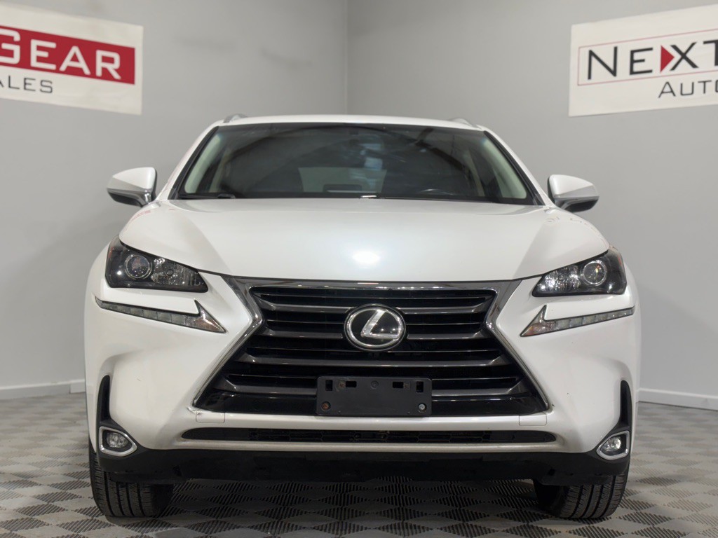 2016 Lexus NX Image 4
