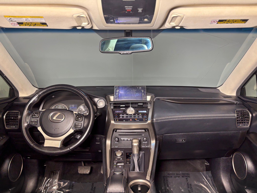 2016 Lexus NX Image 15