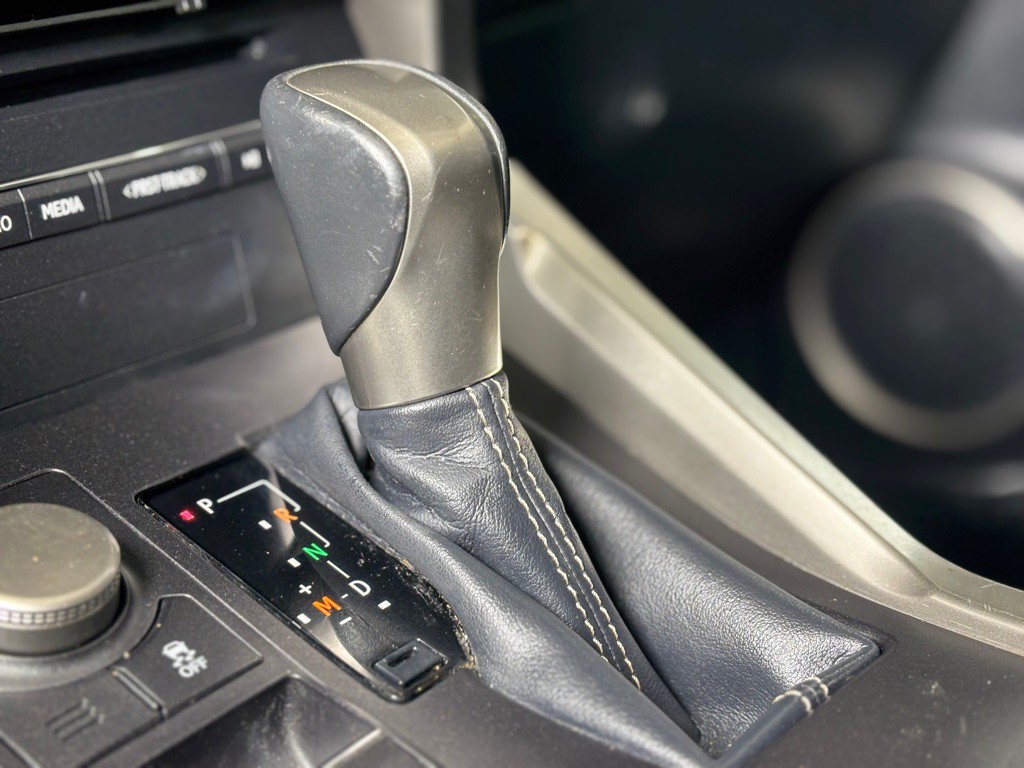 2016 Lexus NX Image 21