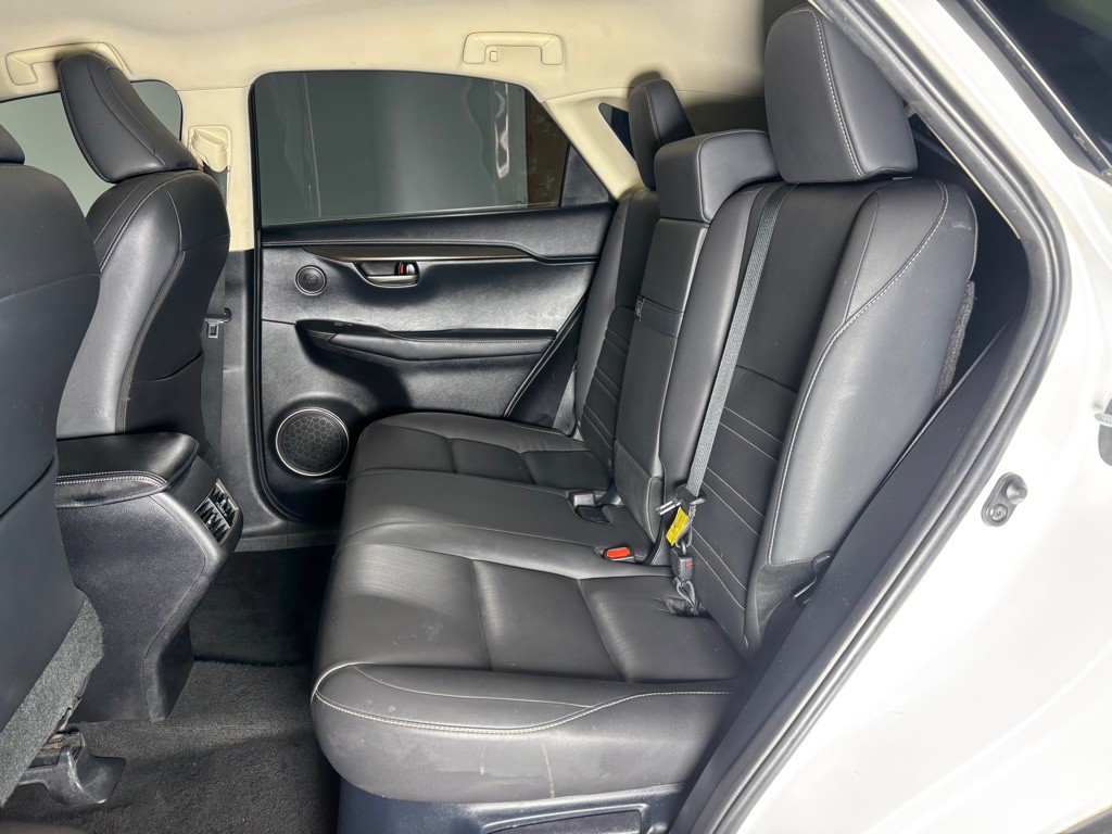 2016 Lexus NX Image 29