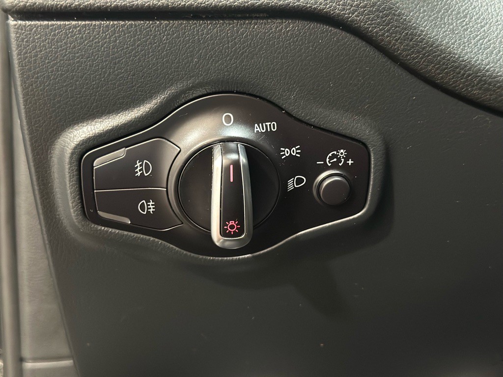 2015 Audi Q5 Image 35