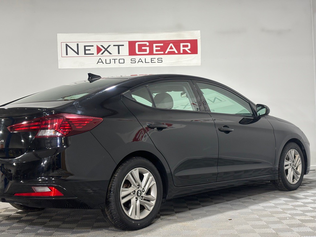 2019 Hyundai Elantra Image 10