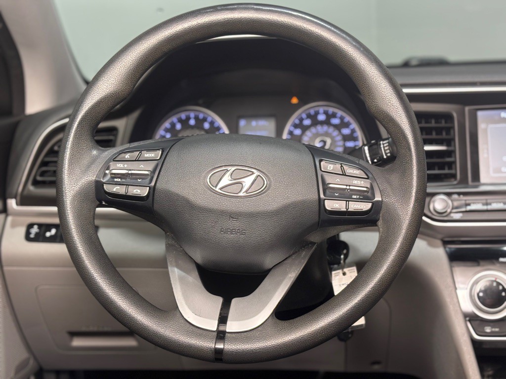 2019 Hyundai Elantra Image 14