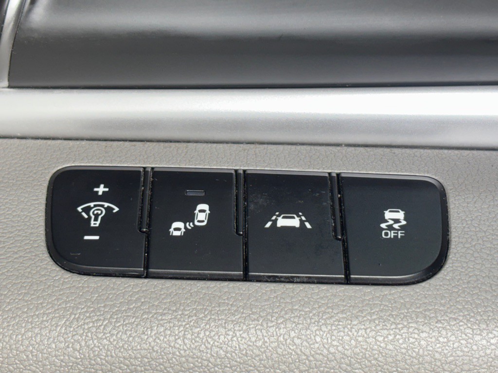 2019 Hyundai Elantra Image 26