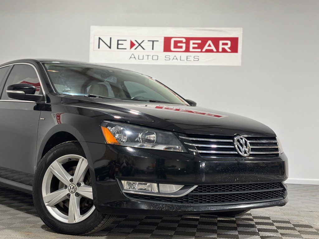 2015 Volkswagen Passat Image 3
