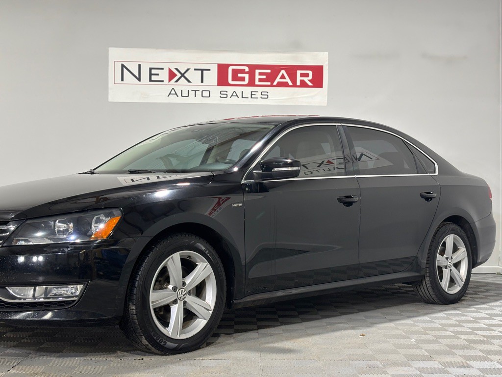 2015 Volkswagen Passat Image 5