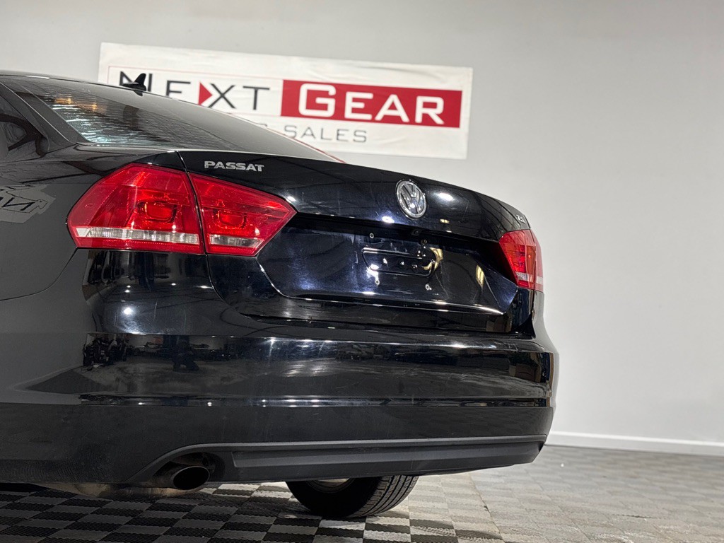2015 Volkswagen Passat Image 7