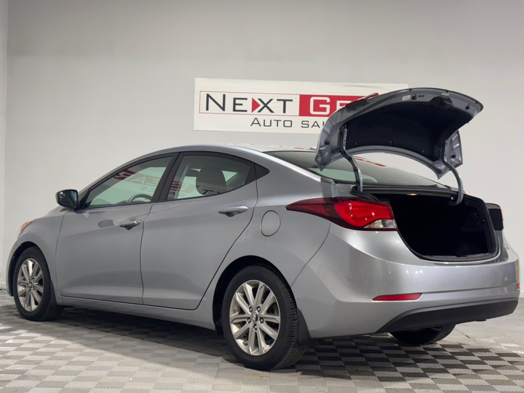 2016 Hyundai Elantra Image 9