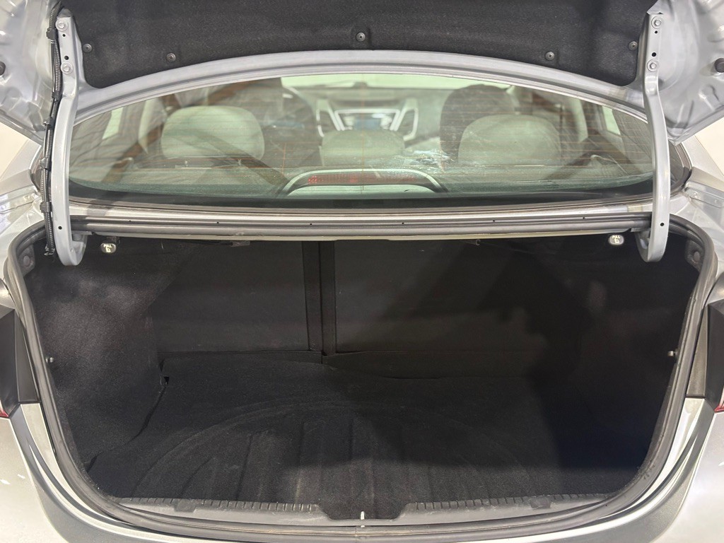 2016 Hyundai Elantra Image 10