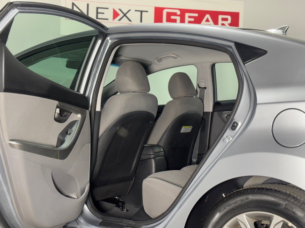 2016 Hyundai Elantra Image 15