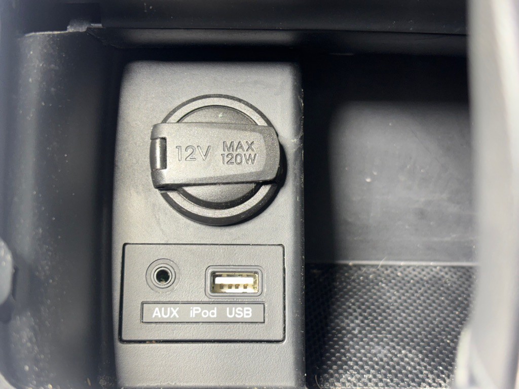 2016 Hyundai Elantra Image 24