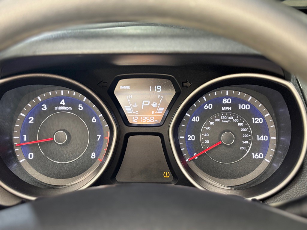 2016 Hyundai Elantra Image 26