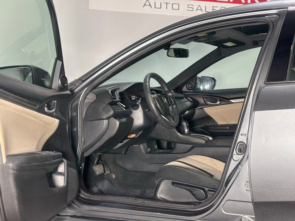 2017 Honda Civic Image 10