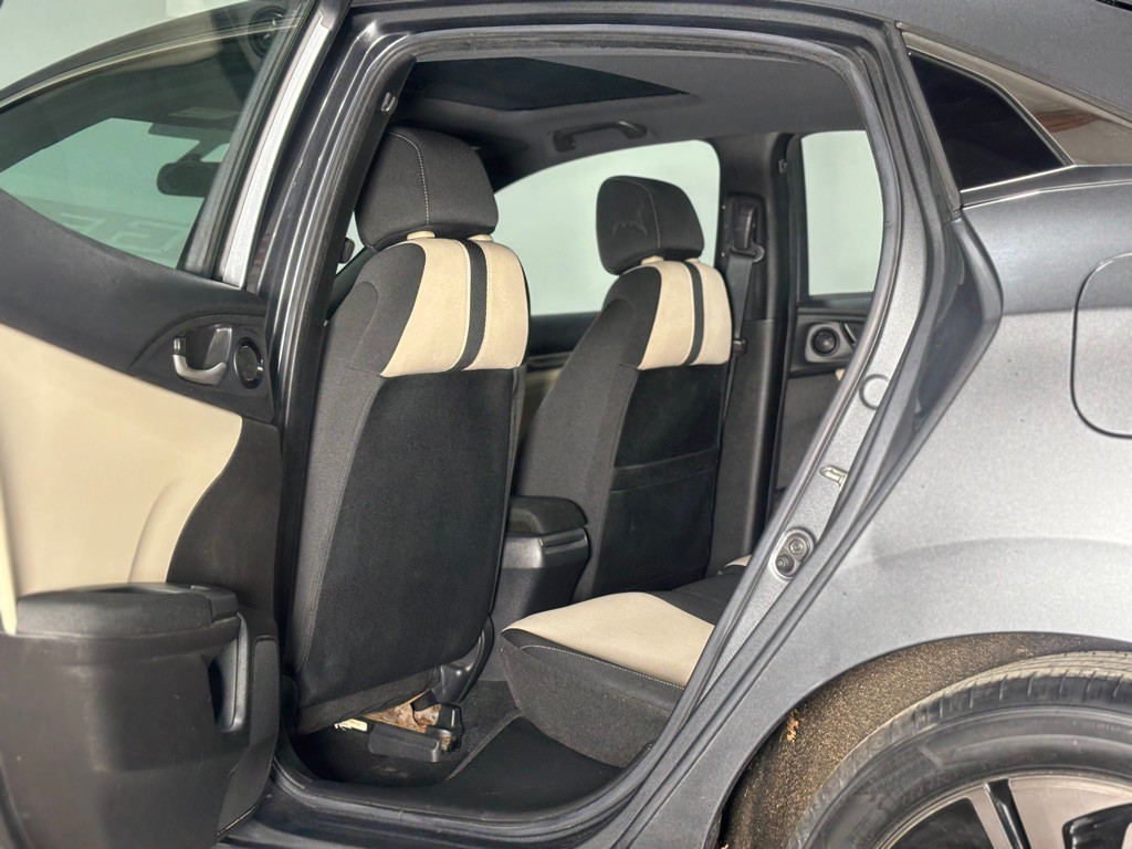 2017 Honda Civic Image 11