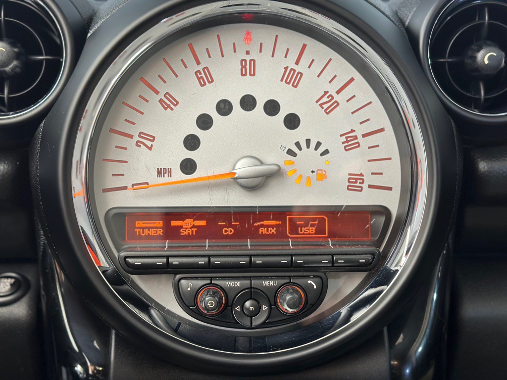 2014 MINI Cooper Image 15