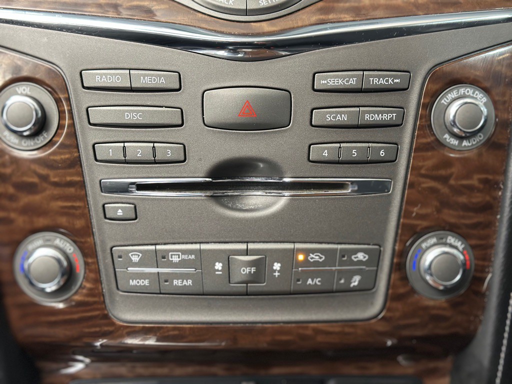 2019 Nissan Armada Image 18