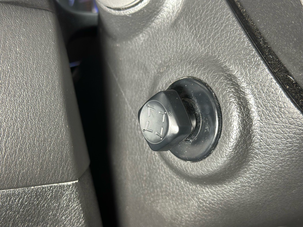 2019 Nissan Armada Image 38