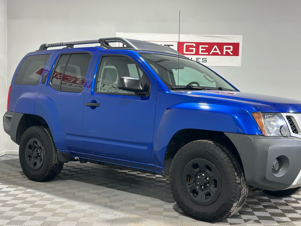2015 Nissan Xterra Image 2