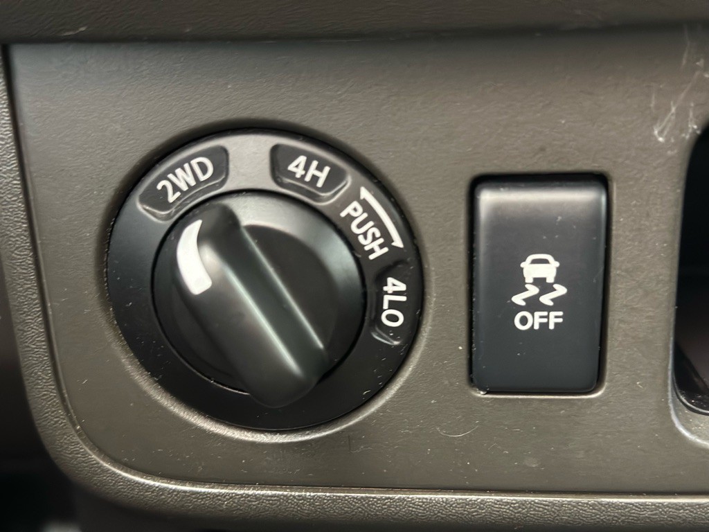 2015 Nissan Xterra Image 18