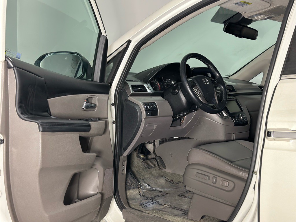 2016 Honda Odyssey Image 9