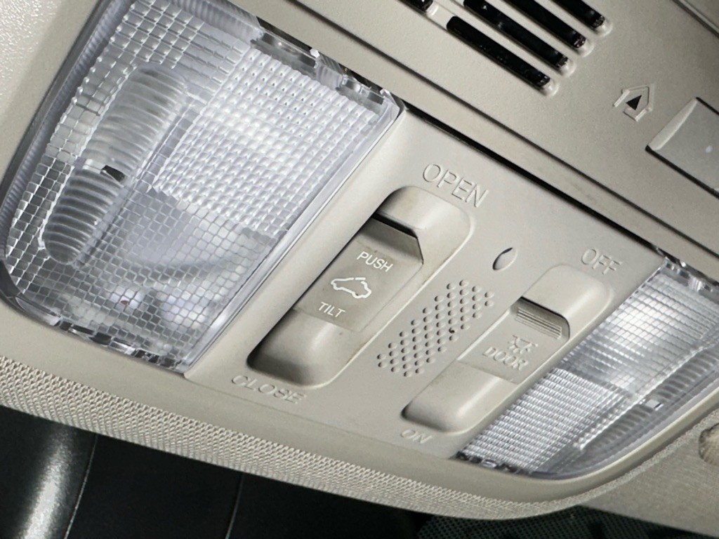 2016 Honda Odyssey Image 14