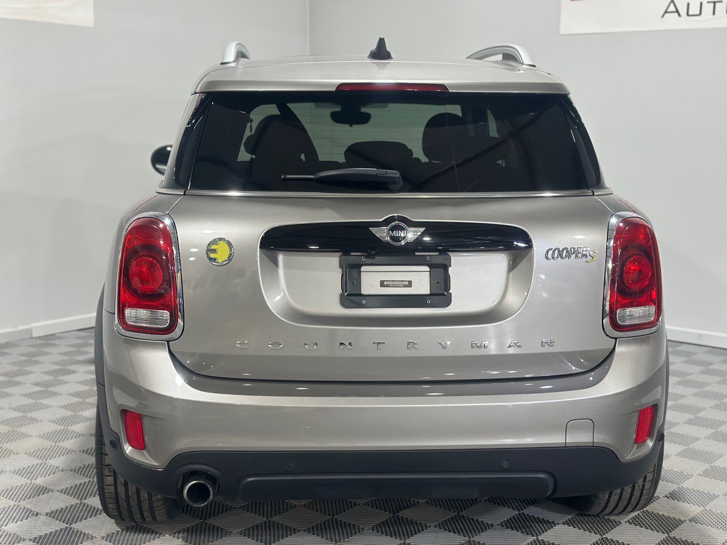 2018 MINI Cooper Image 8