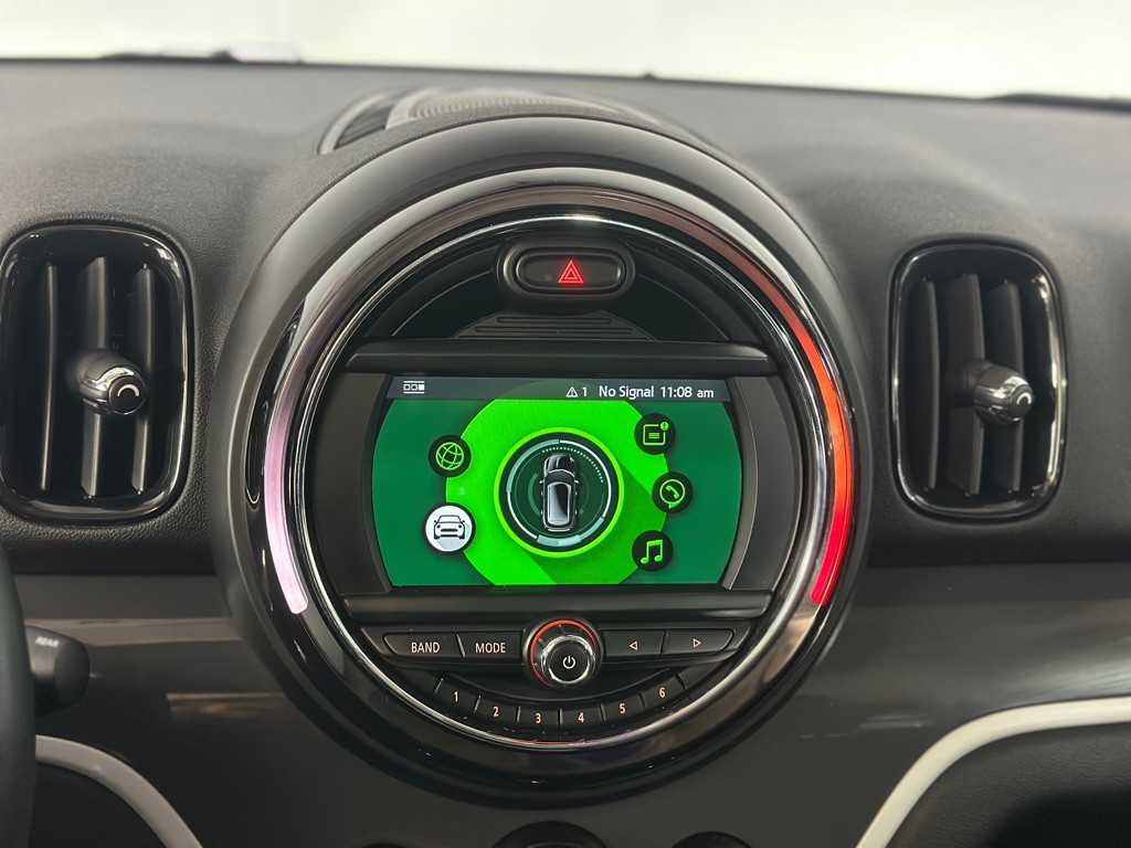 2018 MINI Cooper Image 17