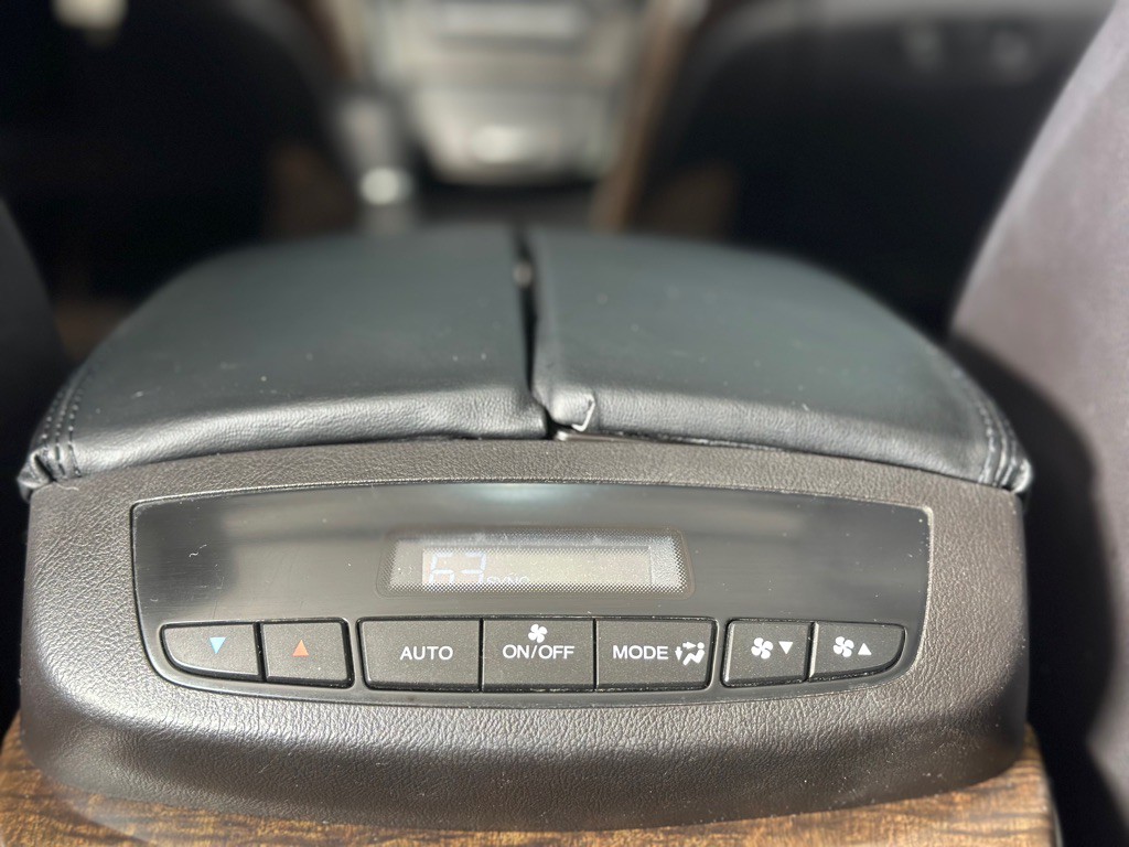 2011 Acura MDX Image 36