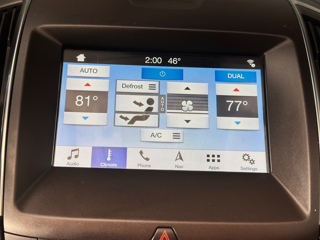 2018 Ford Edge Image 17