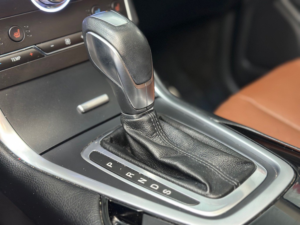 2018 Ford Edge Image 21