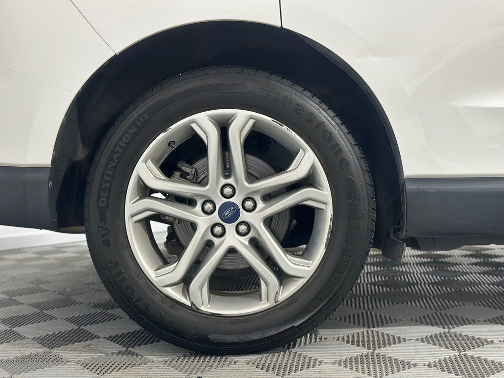 2018 Ford Edge Image 45