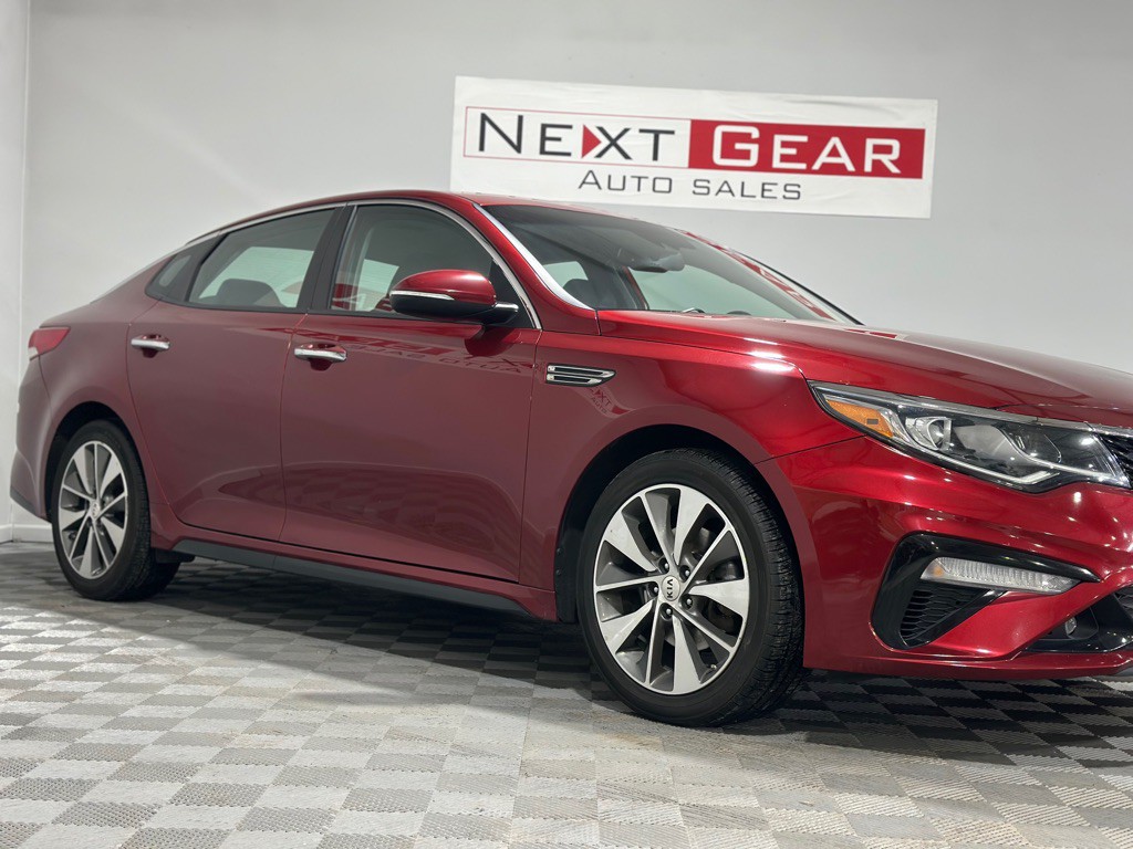 2019 Kia Optima Image 2