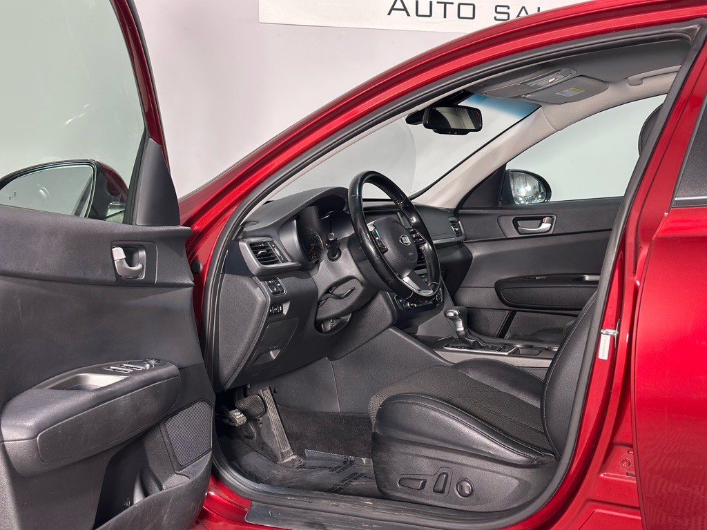 2019 Kia Optima Image 10